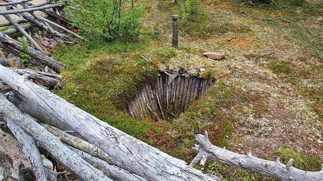 The Jyppyrä hunting pits are located in Hetta Village along the Peurapolku Trail, close to the Fell Lapland Visitor Centre. Photo: Maarit Kyöstilä.